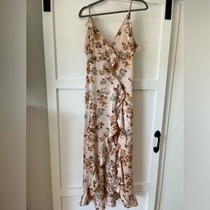 Pink floral print maxi dress with plug V neckline and high slit